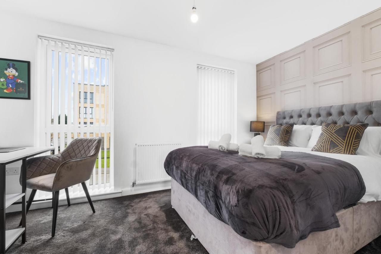 Luxury 2 Bed House City Centre ✘ Bbq & Garden ☆ Family Friendly→ Swingball & Outdoor Furniture - Free Parking → With 50 Inch Smart Tv, Free Netflix & Wifi ✘ Comfy Seating Area - By Maevela Birmingham Ngoại thất bức ảnh